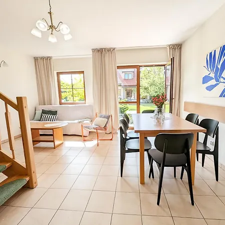 Apartment Nautilus-rowy