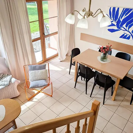 Apartment Nautilus-rowy